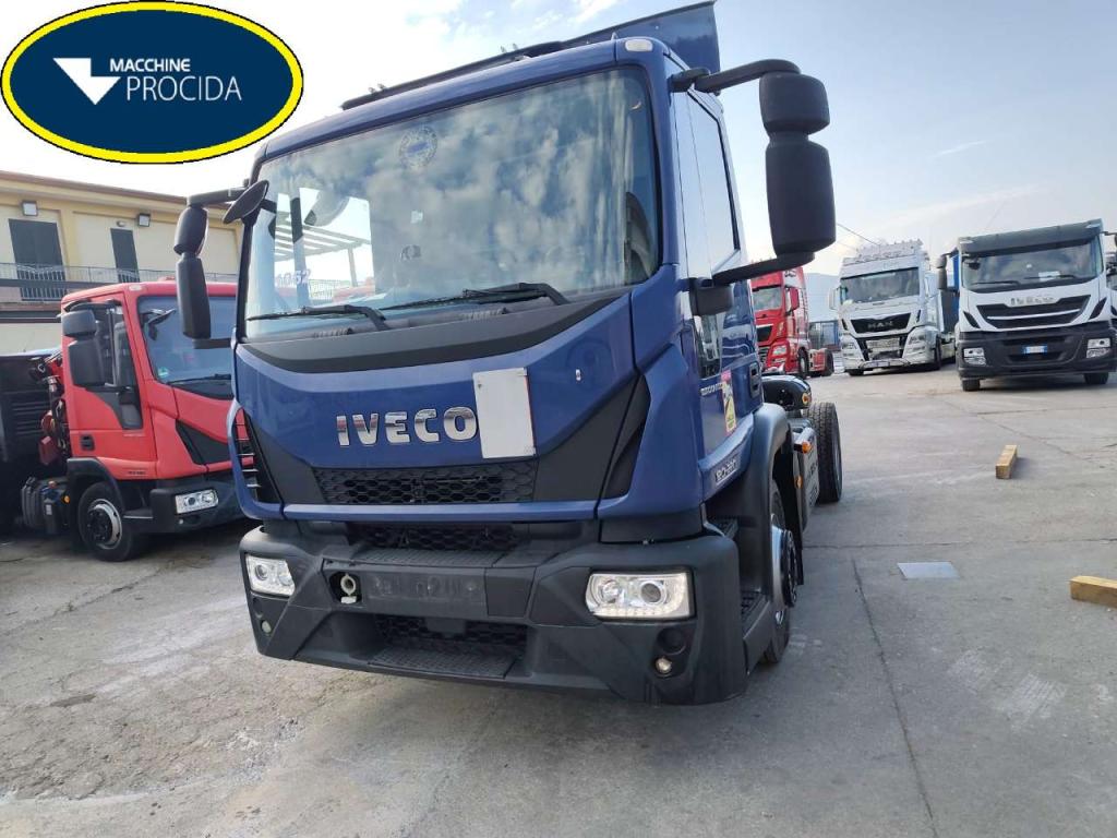 Iveco EUROCARGO CUBE 120-220 Foto 1
