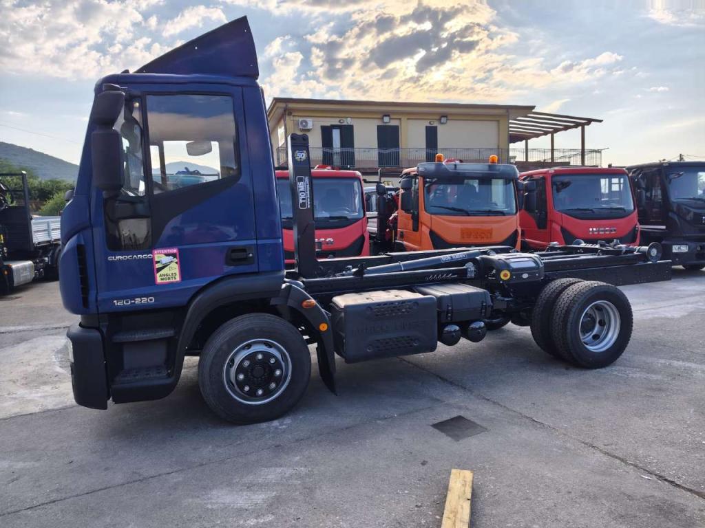 Iveco EUROCARGO CUBE 120-220 Foto 25