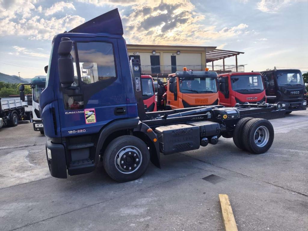 Iveco EUROCARGO CUBE 120-220 Foto 29