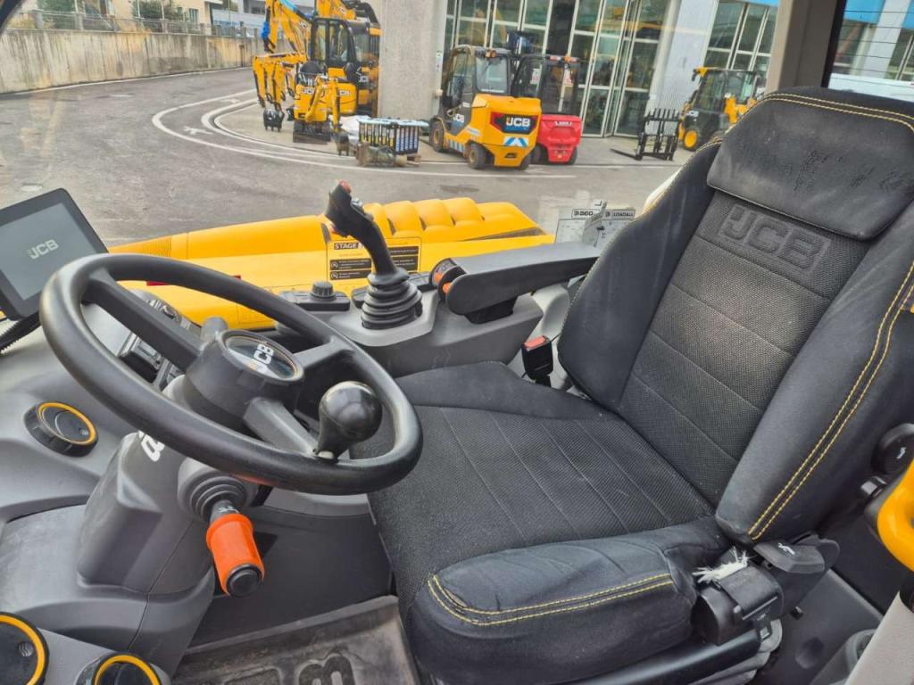 JCB 560-80 Industry Foto 9