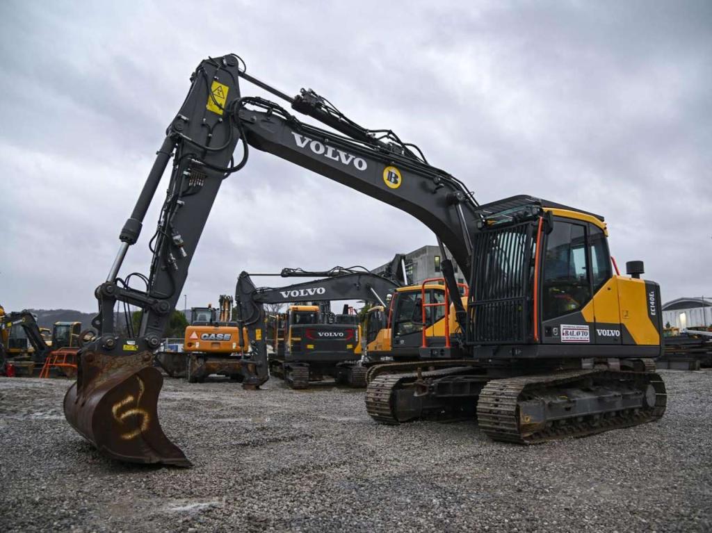 Volvo EC140EL Foto 1