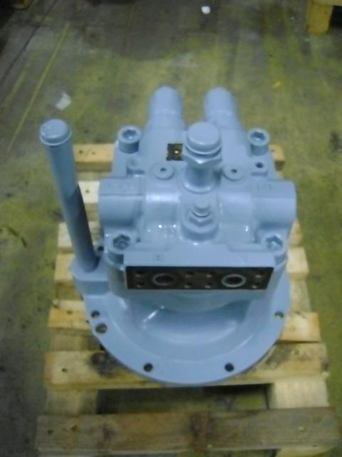 Motore di rotazione ralla per Hitachi ZX 240-3 Foto 1
