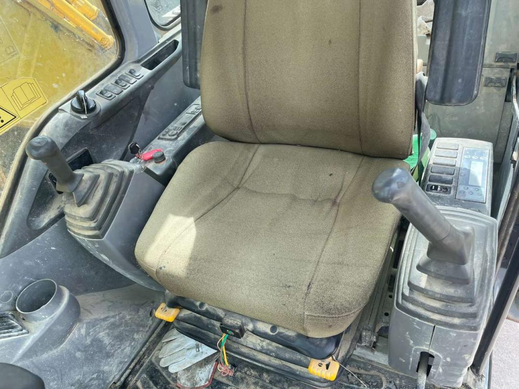 New Holland E 215 Foto 17