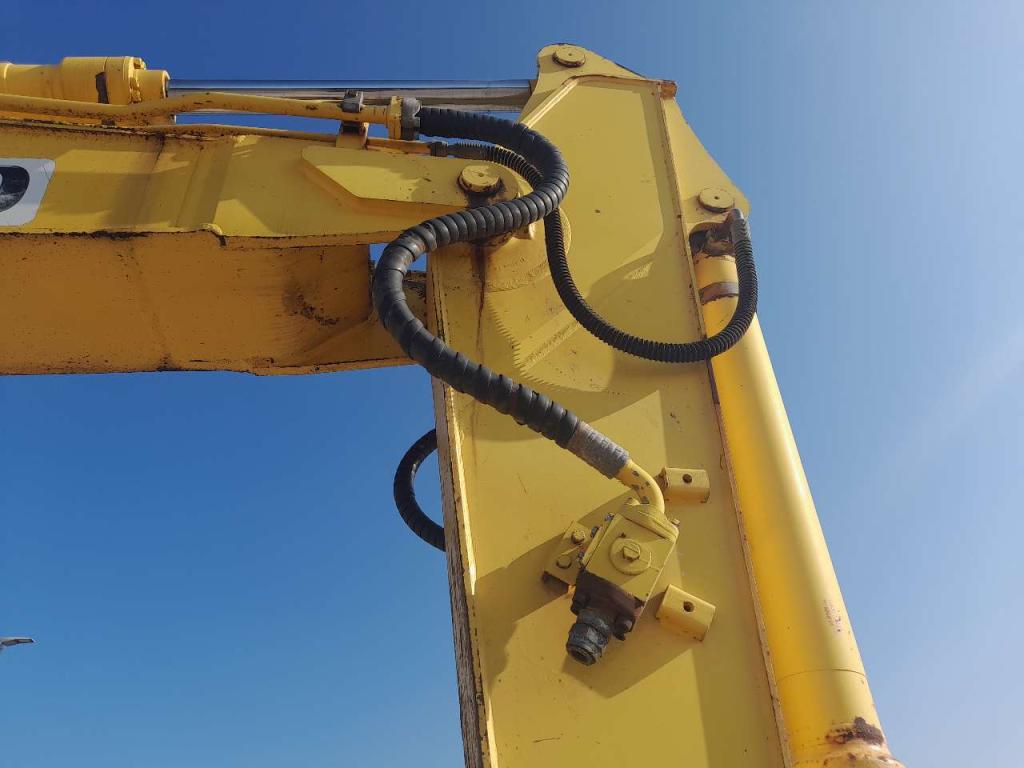 New Holland E 215 Foto 9