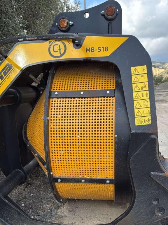 MB CRUSHER MBS18 Foto 2