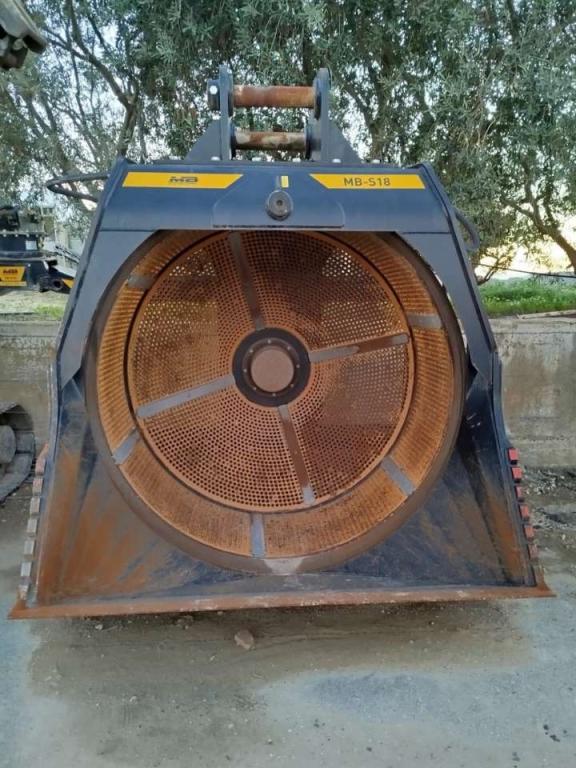 MB CRUSHER MBS18 Foto 3