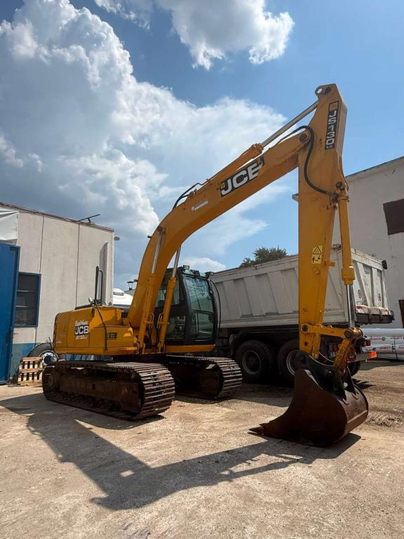 JCB JS 130 LC Foto 3