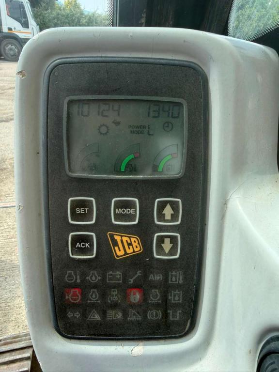 JCB JS 130 LC Foto 4
