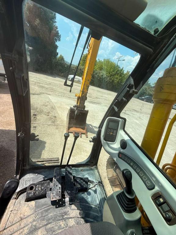 JCB JS 130 LC Foto 7