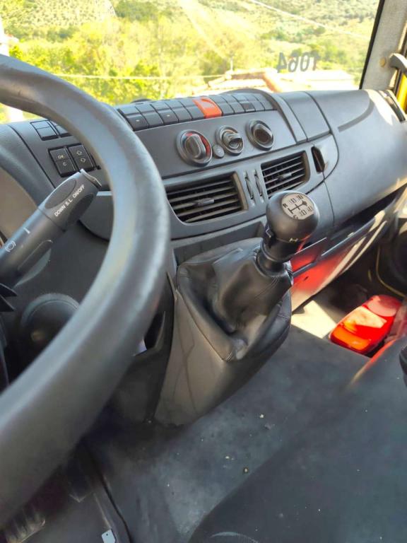 Iveco EUROCARGO CUBE 120E28P Foto 2