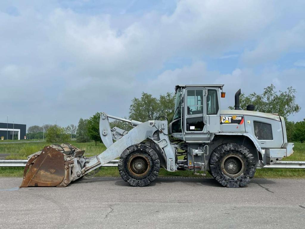 Caterpillar 930M Foto 1