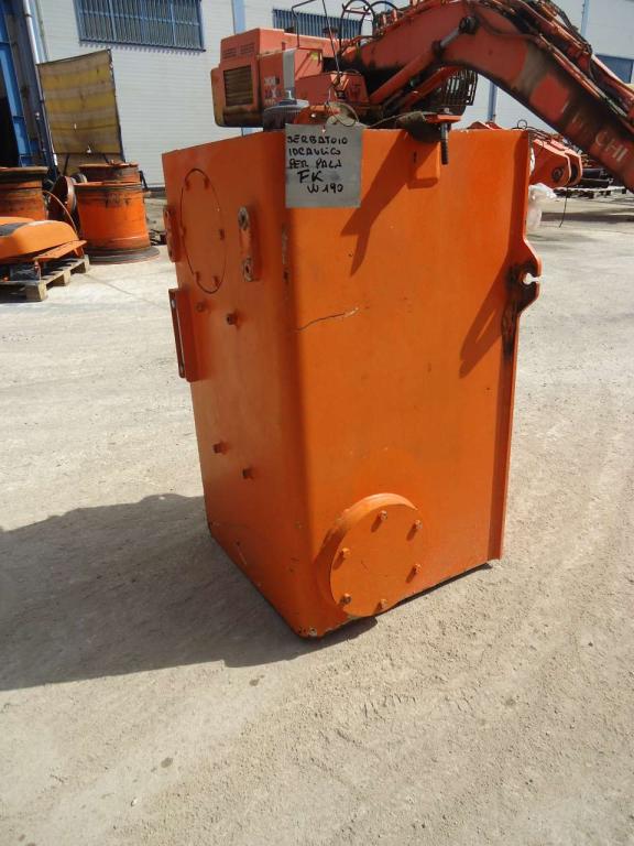 Serbatoio olio idraulico per Fiat Kobelco W190 Foto 4