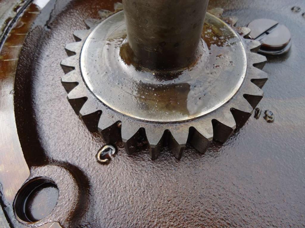 Riduttore di traslazione per Hitachi ZX210.3 - ZX240.3 Foto 4