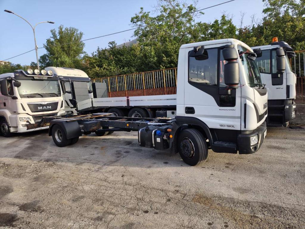 Iveco EUROCARGO 120-190L Foto 18