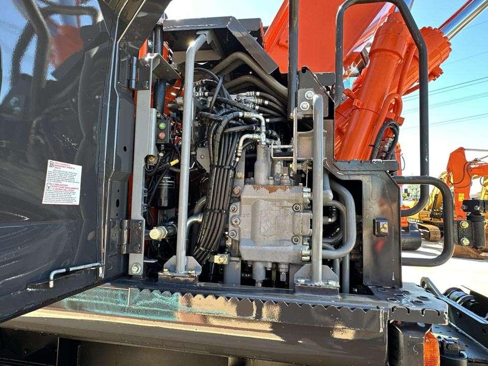Hitachi ZX170W-5B 4X4 Foto 14