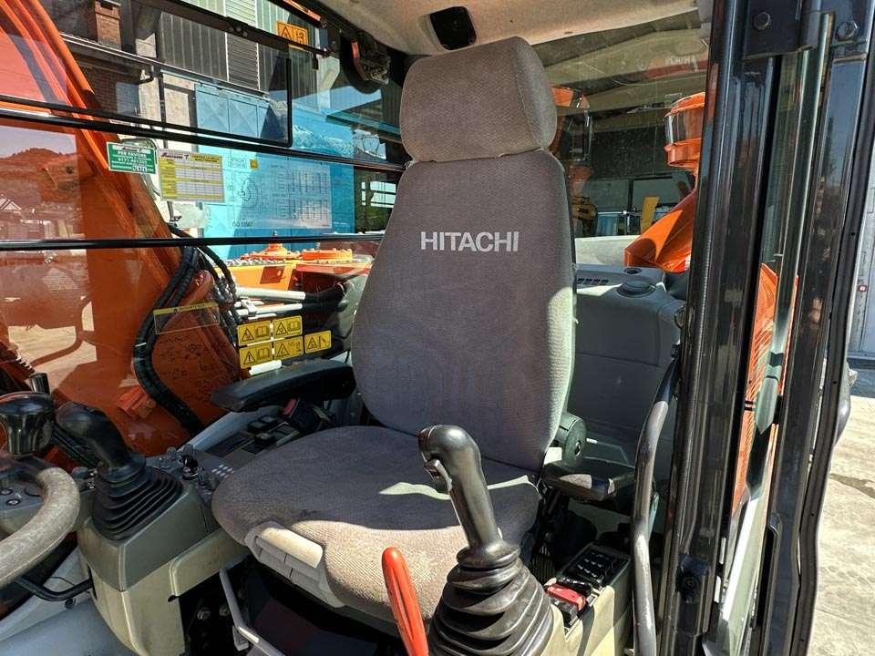 Hitachi ZX170W-5B 4X4 Foto 18