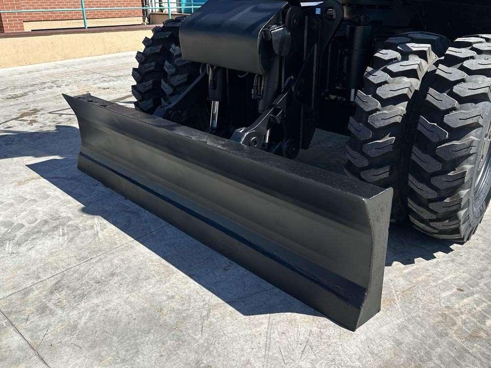 Hitachi ZX170W-5B 4X4 Foto 8