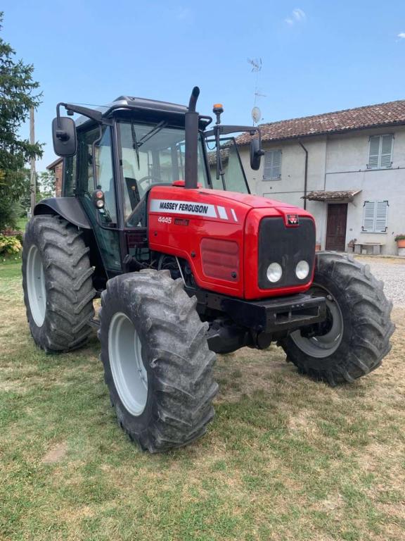 Massey Ferguson 4445 Foto 3