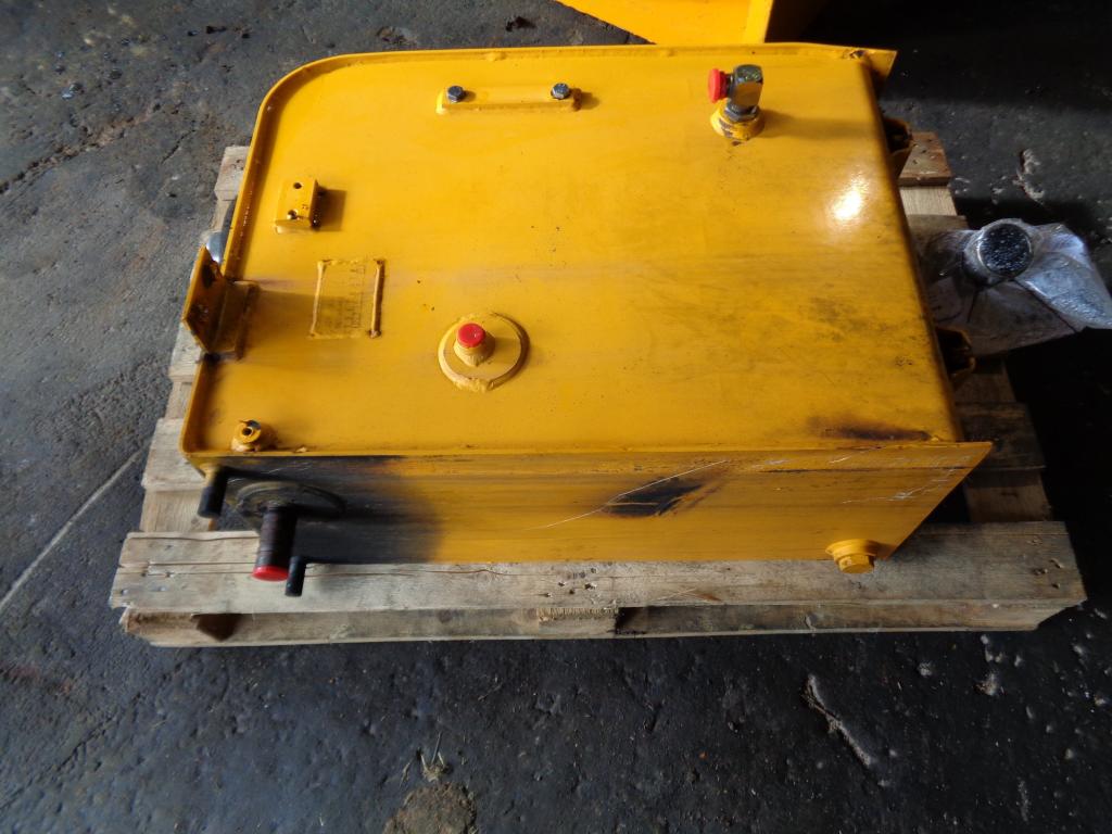 Serbatoio olio idraulico per JCB JS 130 Foto 2