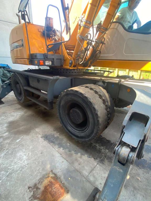 Liebherr A 316 Litronic Foto 10