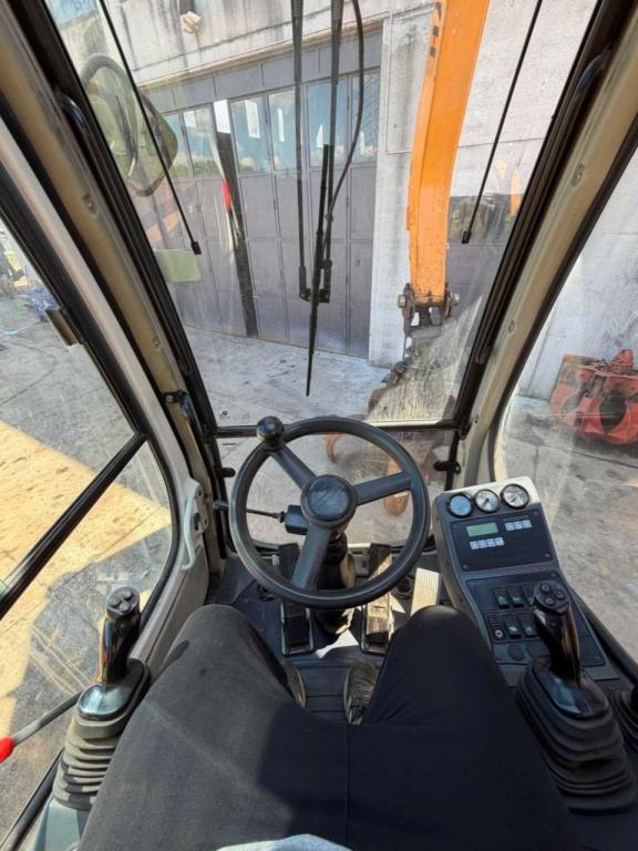Liebherr A 316 Litronic Foto 5