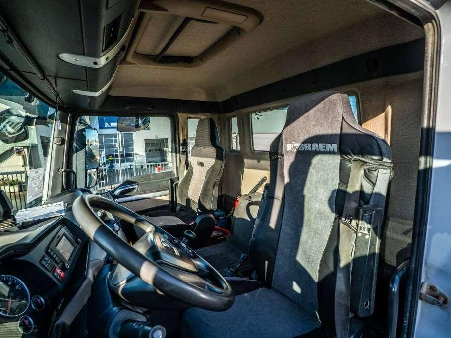 Man TGS 33.420 BBS + SEMI LIEBHERR 12M3 Foto 9