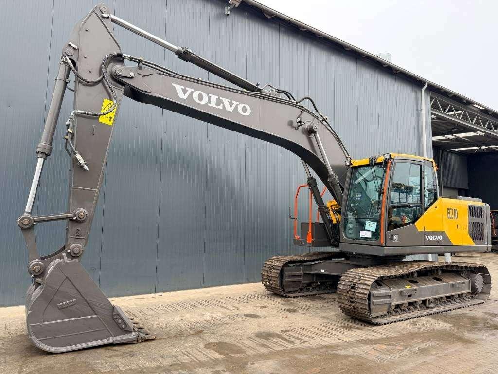 Volvo EC210 Foto 1