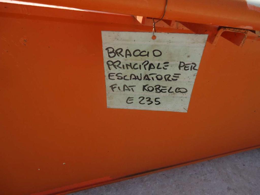 Braccio di sollevamento per Fiat Kobelco E235 Foto 5