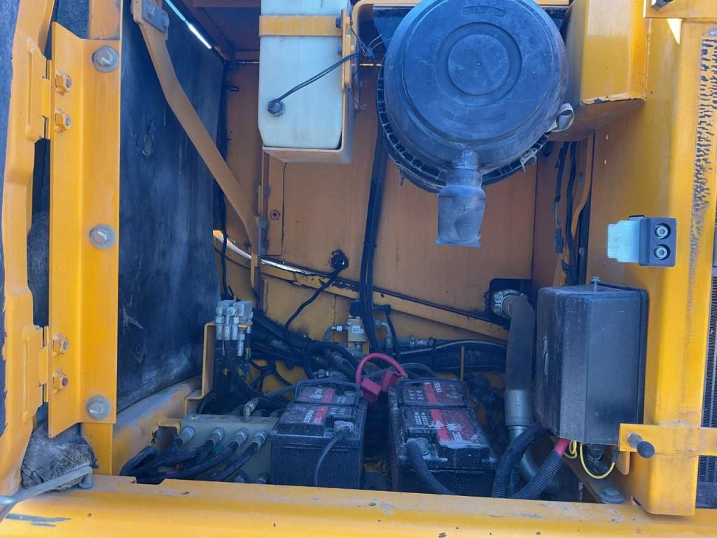 JCBHD JS235 Foto 6