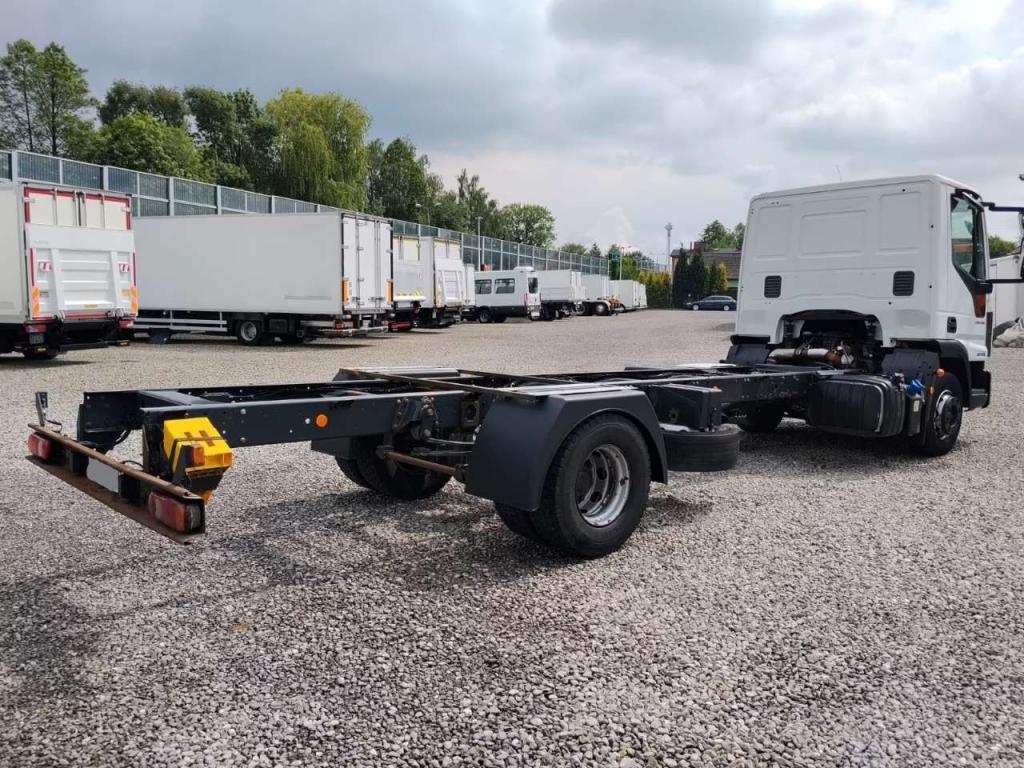 Iveco EUROCARGO 120-190L Foto 16