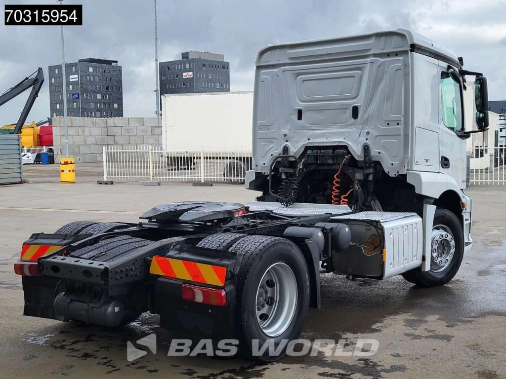 Mercedes Actros 1843 4X2 ClassicSpace Retarder Foto 5