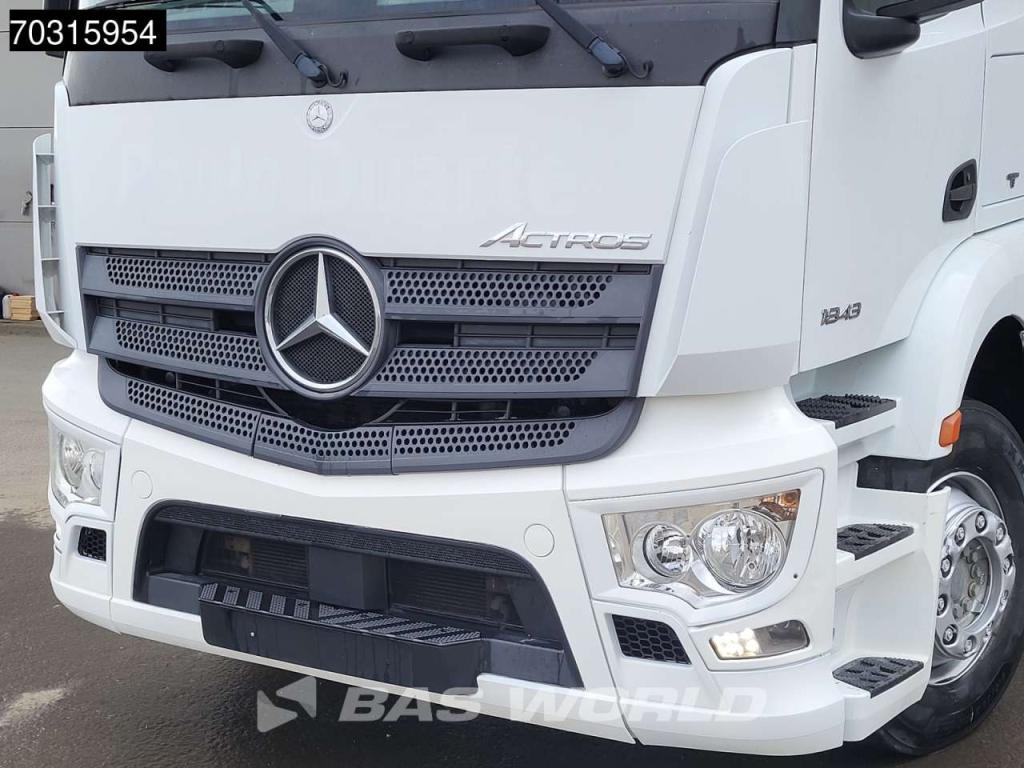 Mercedes Actros 1843 4X2 ClassicSpace Retarder Foto 8