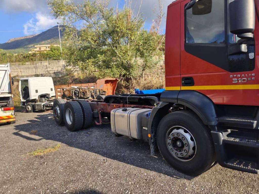Iveco STRALIS HI-STREET 260S31 Foto 13