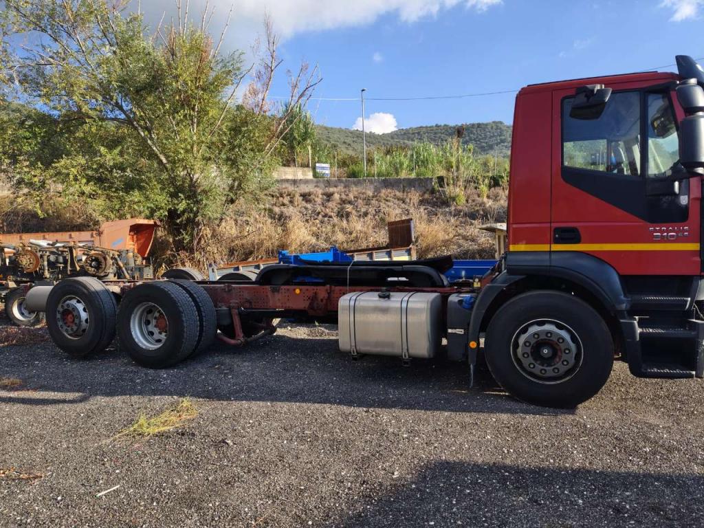 Iveco STRALIS HI-STREET 260S31 Foto 15