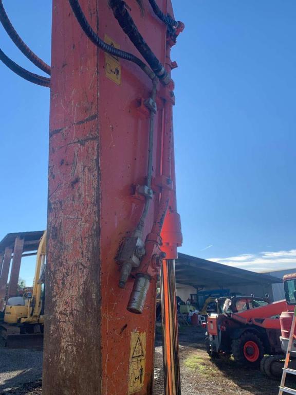 Hitachi ZX135US-5B Foto 11