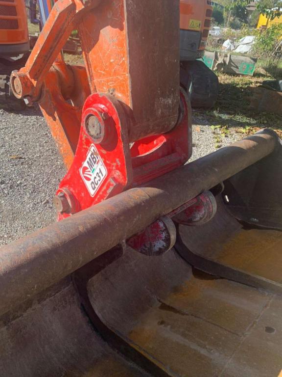 Hitachi ZX135US-5B Foto 18