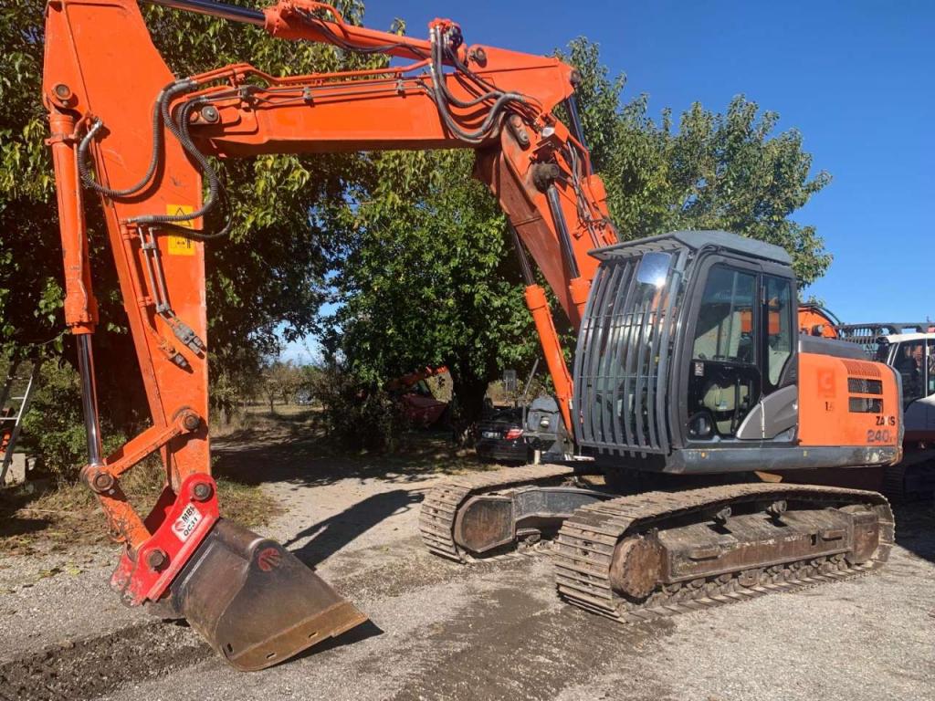 Hitachi ZX135US-5B Foto 9