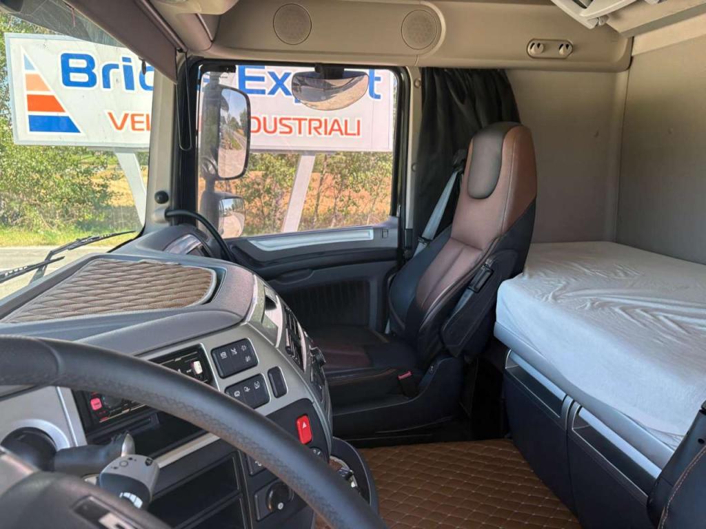 Daf XF 106.530 SUPER SPACE euro 6 RIBASSATO Foto 6