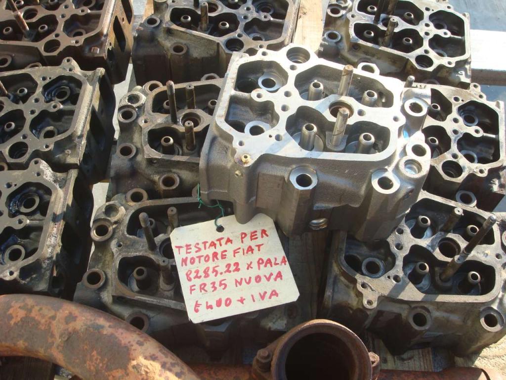 Testata motore per Fiat 8285.22 Foto 2