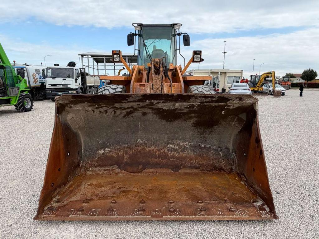 Case 821C Foto 6