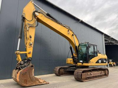 Caterpillar 323D L