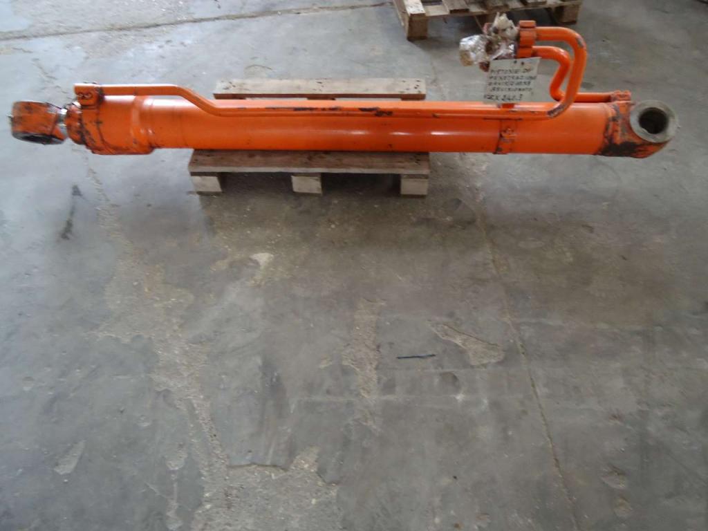 Pistone di penetrazione per Hitachi ZAXIS 210.3 - ZAXIS 240.3- REVISIONATO Foto 2