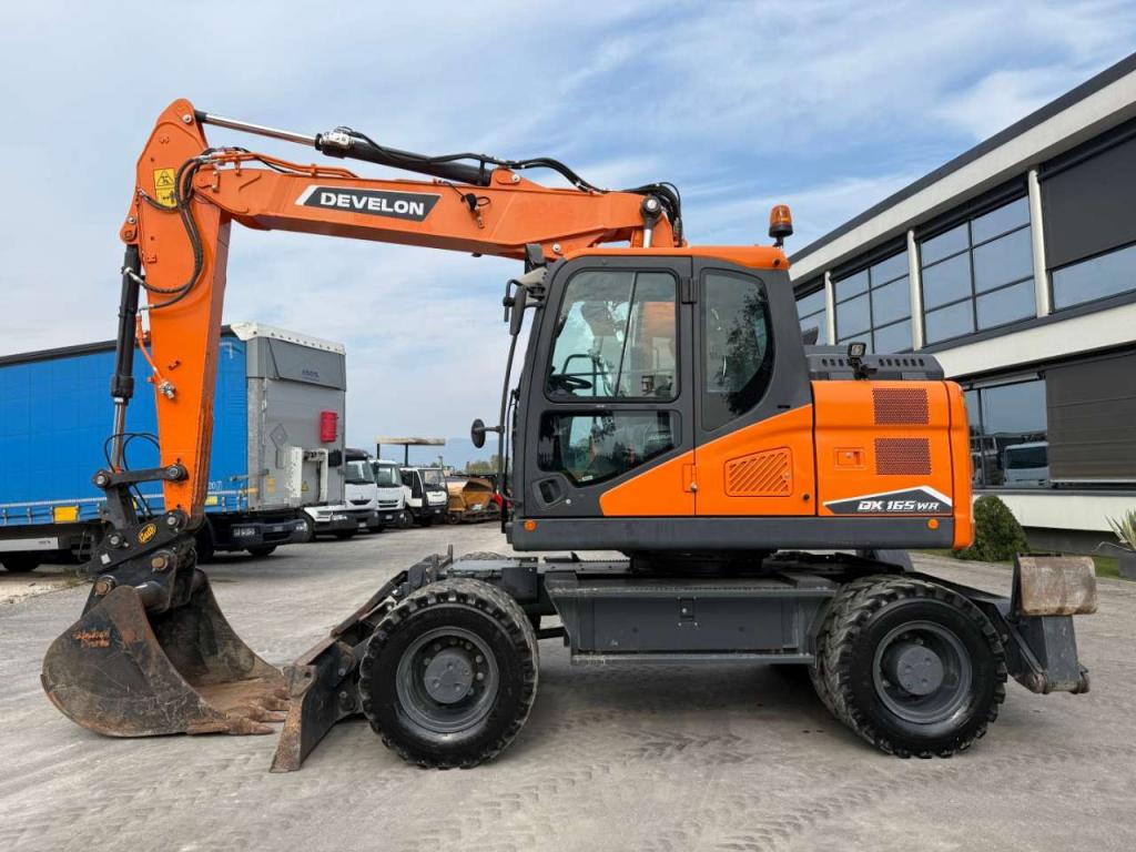 Develon DX165 WR-7 Foto 1