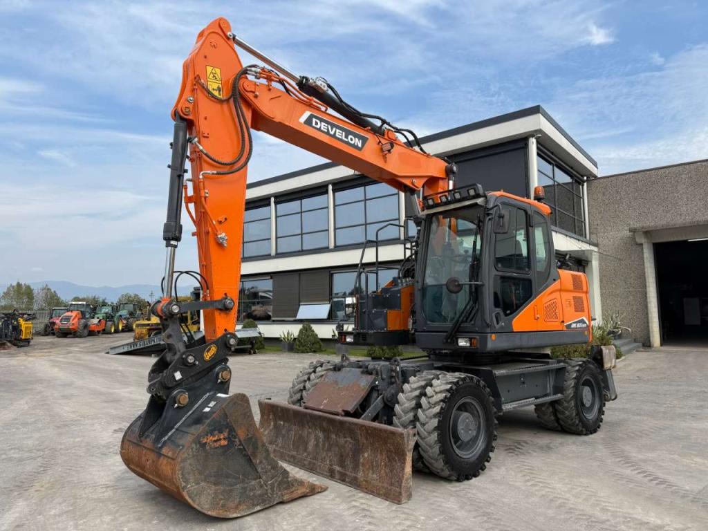 Develon DX165 WR-7 Foto 2