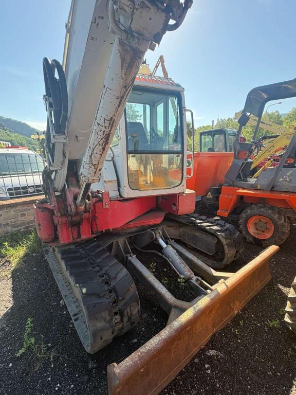 Takeuchi TB80FR Foto 1