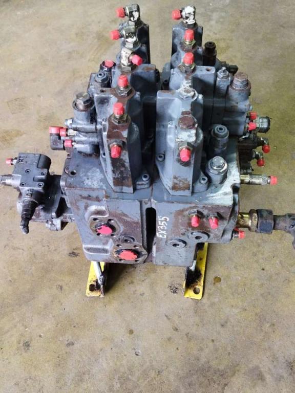 Distributore idraulico per Fiat Hitachi Ex 355 Foto 4