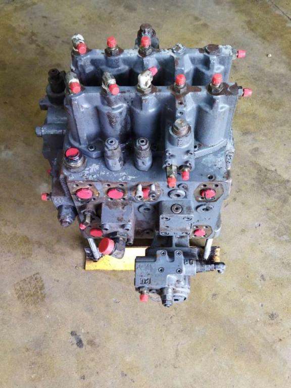 Distributore idraulico per Fiat Hitachi Ex 355 Foto 5