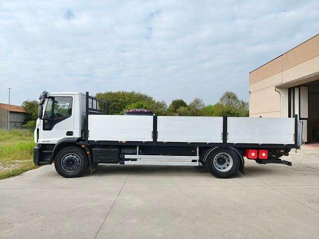 Iveco ML 180-250 Foto 5