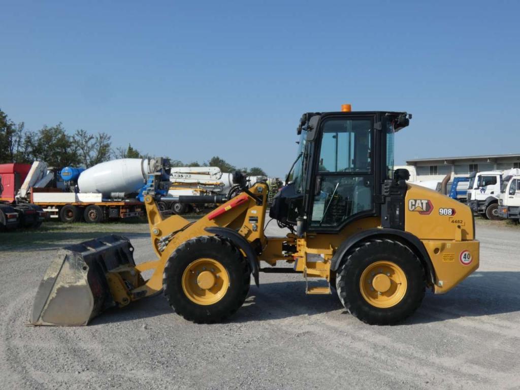 Caterpillar 908 Foto 2