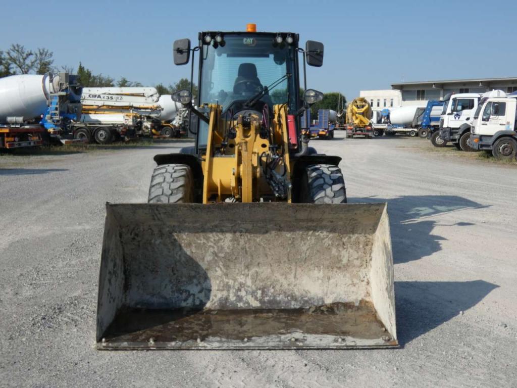 Caterpillar 908 Foto 5